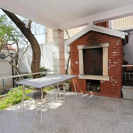 Apartman With Parking Space - 9506