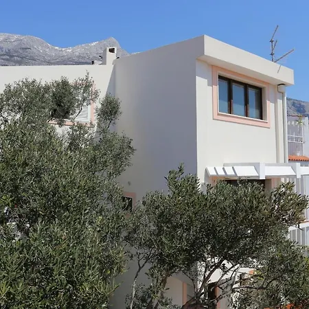 With A Parking Space - 9506 Apartment Makarska